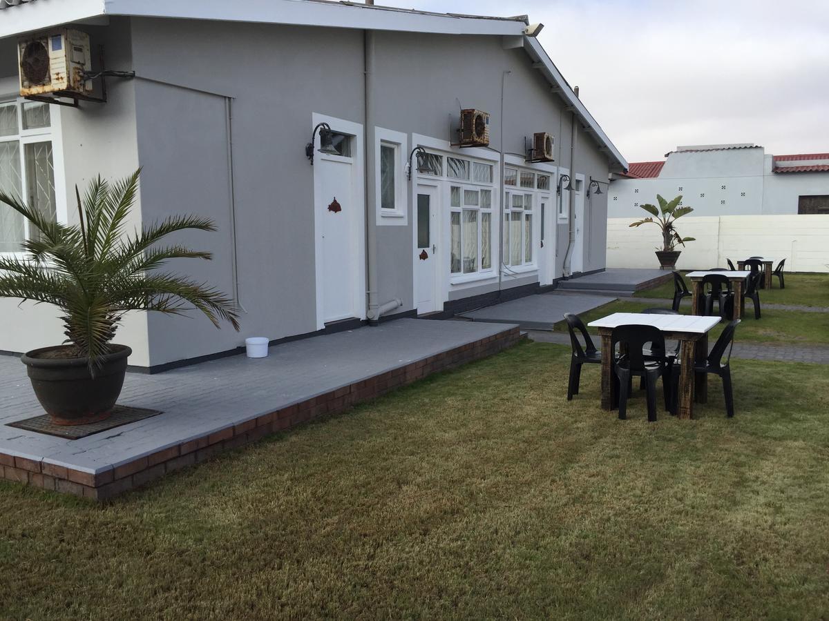 וואלביס ביי Casa Mia Hotel מראה חיצוני תמונה